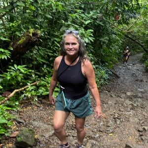 Meet your Posher, Lisa